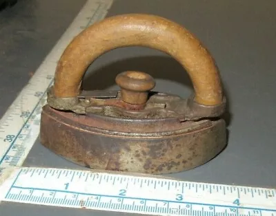 Antique Miniature Sad Iron Salesman Sample • $15