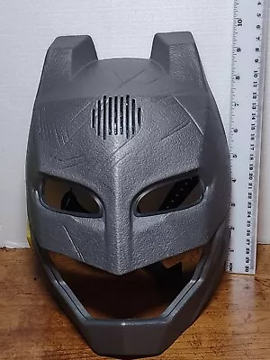 2015 DC Comics Batman Talking Voice Changer Mask With Lights And Sounds Tested • $13.29