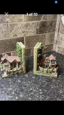 Vintage Set Of 2 Cozy Cottage Felt Bottom Bookends • $18.52