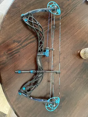 Bowtech Eva Shockey Gen 1 Bow Blue Barely Used SO ACCURATE! • $650