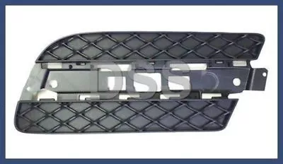 Genuine Mercedes GL350 GL450 Fog Light Cover Passenger Right Bumper 1648847222 • $25.03