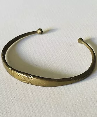 🦋vtg Aged Gold Tone Cuff Bracelet • $1