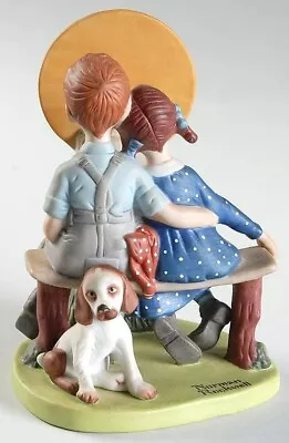 Norman Rockwell Figurine  Young Love  (N116) • $4.19