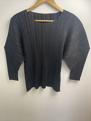 **LIKE**Issey Miyake Pleats Please Fabric.Sculpted Sleeve Long Sleeve Top.Black • $45.46