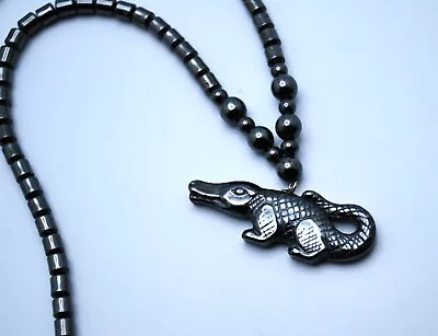 UNIQUE Vintage HEMATITE Gemstone GATOR ALLIGATOR Necklace • $19.95