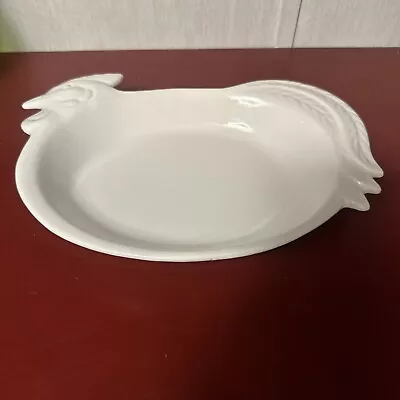 Unique Majolica Chicken Rooster WHITE Serving Quiche Dish Oven Microwave • $8