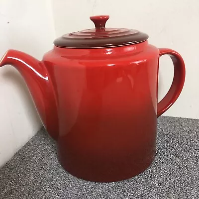 Le Creuset Grand Coffee Teapot In Cerise Red 1.3L - Amazing Condition • £49.99