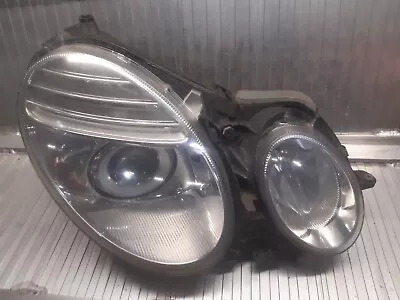 2008 Mercedes E Class W211 Driver Right Side Xenon Headlight A2118705585 • $149.35