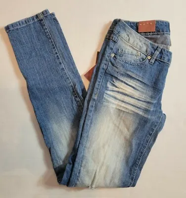 Mudd Junior's Skinny Low Rise Destructed Distressed Faded Denim Jeans Size 1 NWT • $24.30