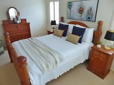 $1000 • Buy Stunning Queen Bed Ensemble, Australian Recycled Oregon