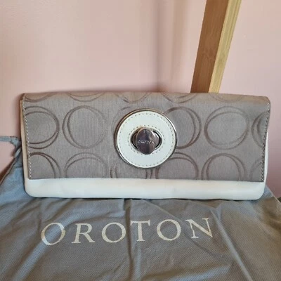 $95 • Buy Oroton Signature O Ladies Clutch Genuine Leather Beige Size 32x14 Cm