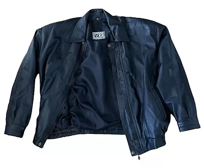 $135 • Buy 90s Versace Men's V2 Leather Jacket
