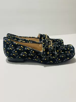 Cabi Women's Carnaby Loafers SZ 7 Blue Floral Velvet Slip On Flats Shoes  $149 • $34.99