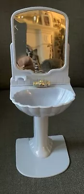 £10 • Buy Sindy Blue Shell Bathroom Sink Pedigree 80s 