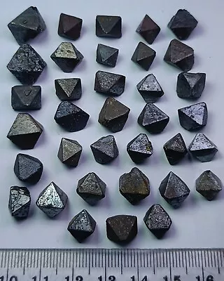 30Pcs Octahedron Magnetite Crystals With Good Luster & Terminations#65 Grams  • $29