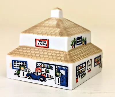 Vintage 1993 Town Garage Wade Whimsey In The Vale Miniature Porcelain England #2 • $39.99