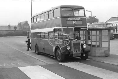 PHOTO Eastern National Bristol K 2264 ONO68 At Colchester Bus Station In 1964 • £1.99