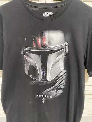 Star Wars Collectors The Mandalorian The Bounty Hunter Black T-shirt Sz Large • $14.99