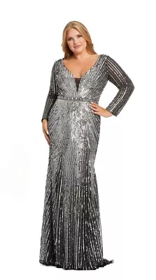 Mac Duggal SEQUINED LONG SLEEVE PLUNGE NECK GOWN - 5176 Black Silver 26W • $199.99
