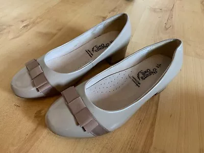Women’s Beige Patent Slip-on Shoe With Front Bow - Worn Once - Size 6 / Eur 39 • £20