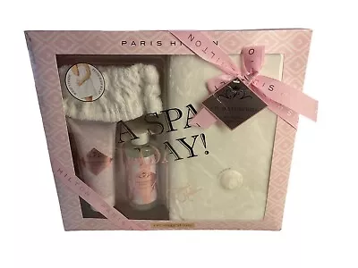 Paris Hilton 4 Piece Luxury Spa Set Strawberry Vanilla NEW In Box • $40