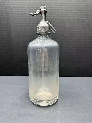 Antique / Vintage Seltzer Bottle HOUSEHOLD BEER DISTRIBUTORS MIDDLE VILLAGE • $135