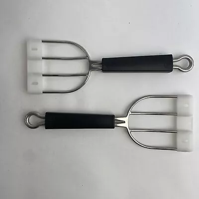 Pampered Chef Meat Forks Lifter Shred Kitchen BBQ Grill Roast Tool 2715 Set Of 2 • $31.74