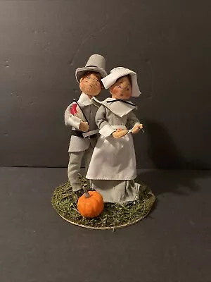 Annalee Giving Thanks Thanksgiving Pilgrim Couple 1985 • $60