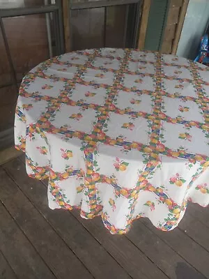 Vintage Round Tablecloth With Yell9w And Red Apples • $9.99
