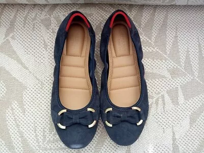 Adam Tucker Me Too Woman's Navy W/ Gold Buckle & Bow Ballet Flats Size 8M • $20