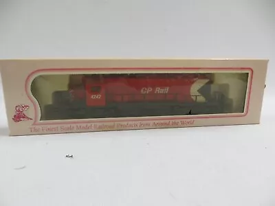 Mehano CP Rail T019 Diesel Locomotive SD-40 HO Scale - GA • £9.99