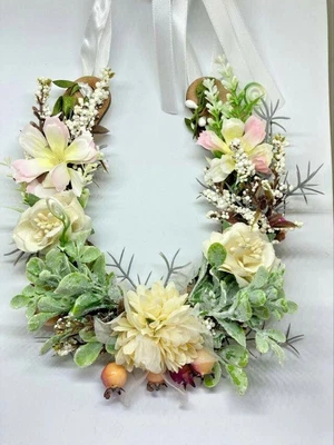 £15 • Buy Handmade Lucky Wedding Horseshoe - Wooden With Artificial Flowers 'Winter'