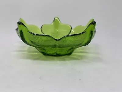 Deep Green Viking Glass 5 Petal Lotus Bowl 6 1/4”d • $14.76