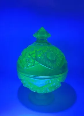 Kemple Vaseline Glass Candy Dish Hobstar Fan Apothecary Yellow Lid Covered Vtg • $174.95