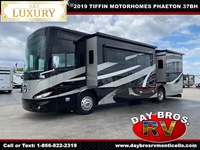 19 Tiffin Motorhomes Phaeton 37 BH Luxury Diesel Pusher Class A RV Wall Slide • $1