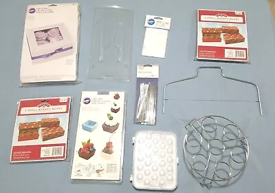 10 Pc Cake Decorating Tool Kit Baking Supplies Bag Holder Tip Case Cupcake Box • £28.47