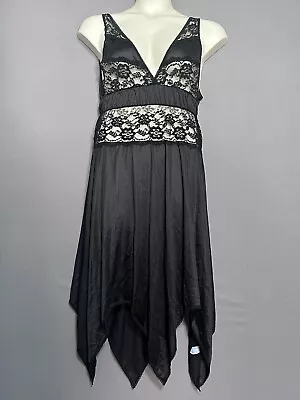 Lady Cameo Night Gown Medium Black Handkerchief Hem Vintage Sexy Witch Dress • £24.13