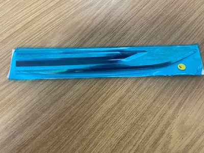 £25 • Buy Genuine New Vw Touareg R-Line 2019 Right Wing Badge