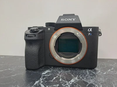 $1199 • Buy Sony Alpha A7S II ILCE-7SM2 E-Mount Mirrorless 4K Wi-Fi Digital Camera Body ONLY