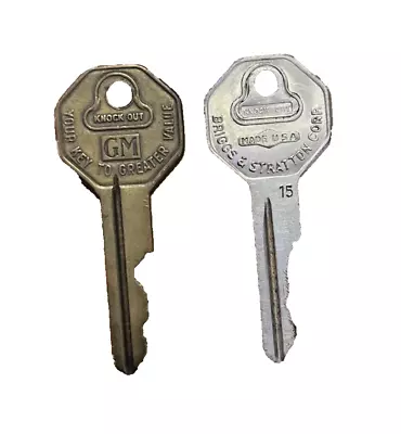 Vintage Briggs & Stratton Gm Keys 2pc Brass/silver • $4.99