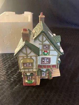 Vintage Dickens Keepsake Porcelain Christmas Village Lighted House 1994 Snow • $24.99