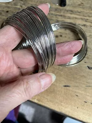 50 + Loops Of Memory Wire ~ Bracelet ~ Continuous ~ 60mm • £3.75