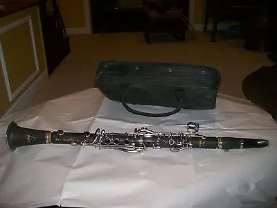 Prelude Student Model Clarinet By Conn Selmer W/soft Case • $160