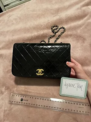 $3080 • Buy Chanel Vintage Small Lambskin Black Full Flap Single Flap Gold Hardware Bag