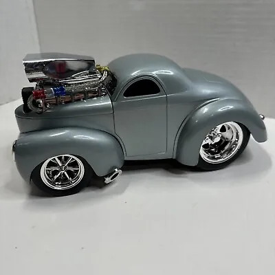 Muscle Machines 1:18 Scale 1941 Gray Willys Coupe Chrysler Diecast • $30