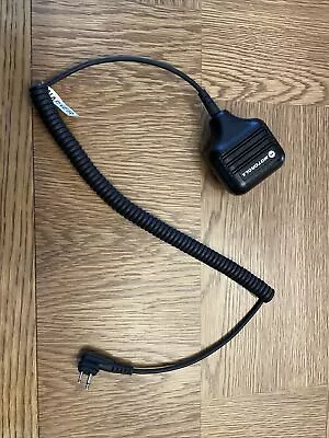 Motorola HKLN4606A Remote Shoulder Speaker Mic For RMM2050 RMV2080 RDV5100   • $48.75