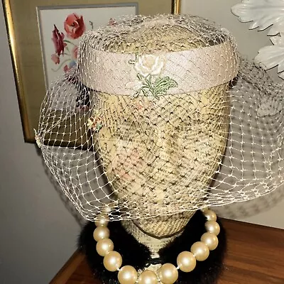 Vintage 1950s Silk Fascinator Hat W/ Net Veil Bridal Wedding • $24.99