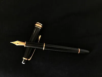 Montblanc Meisterstuck ~ Fountain Pen ~ Nib 4810 14C Gold • $295