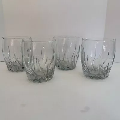 Set Of Four Clear Anchor Hocking Central Park Vertical Wave Juice Tumblers • $10.50