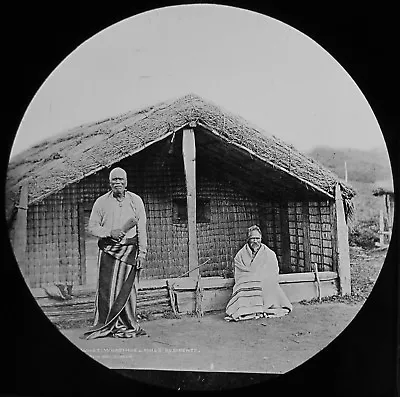 Magic Lantern Slide WHATIWHATIHOE KINGS RESIDENCE C1885 PHOTO NEW ZEALAND MAORI • £75